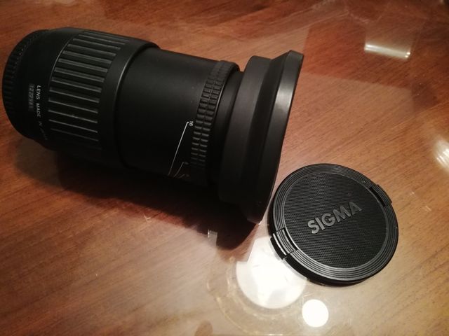 Objetivo Sigma 28-200, 