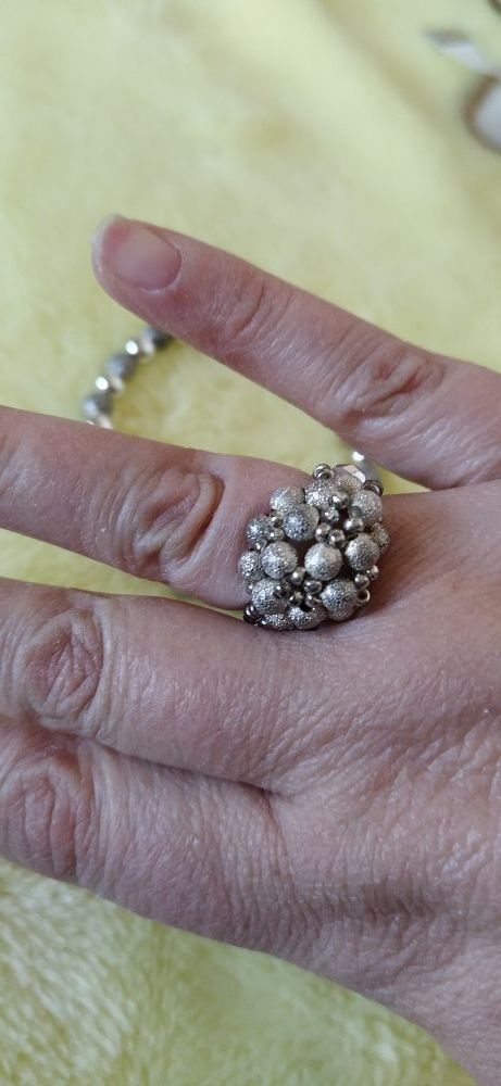 Conjunto anillo, pendientes y pulsera