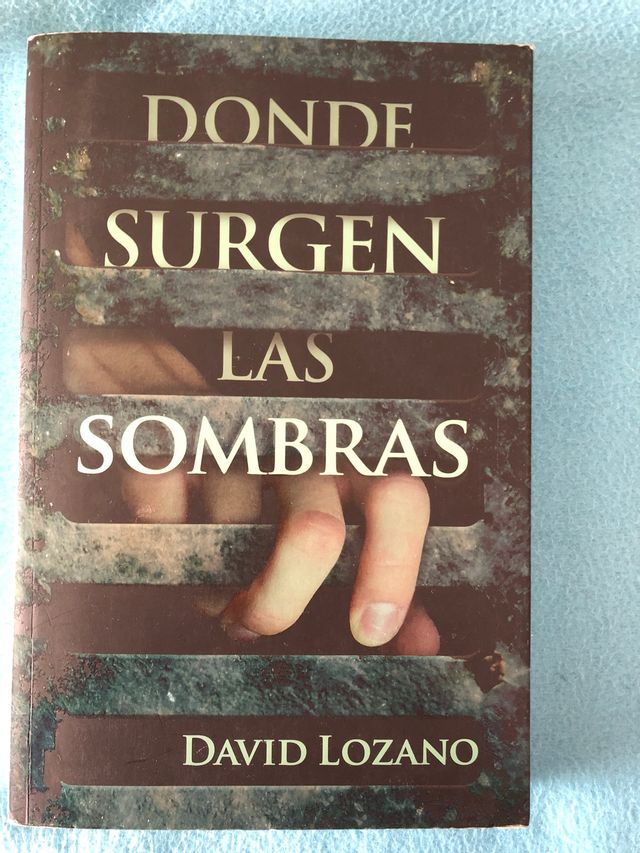 Libro Donde Surgen Las Sombras De Segunda Mano Por 9 5 En Zaragoza En Wallapop