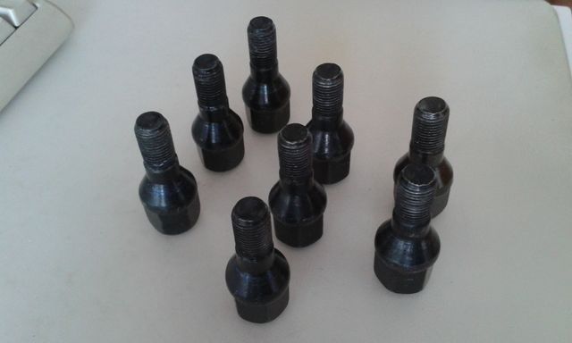 8 Tornillos rueda nuevos Citroen o Peugeot