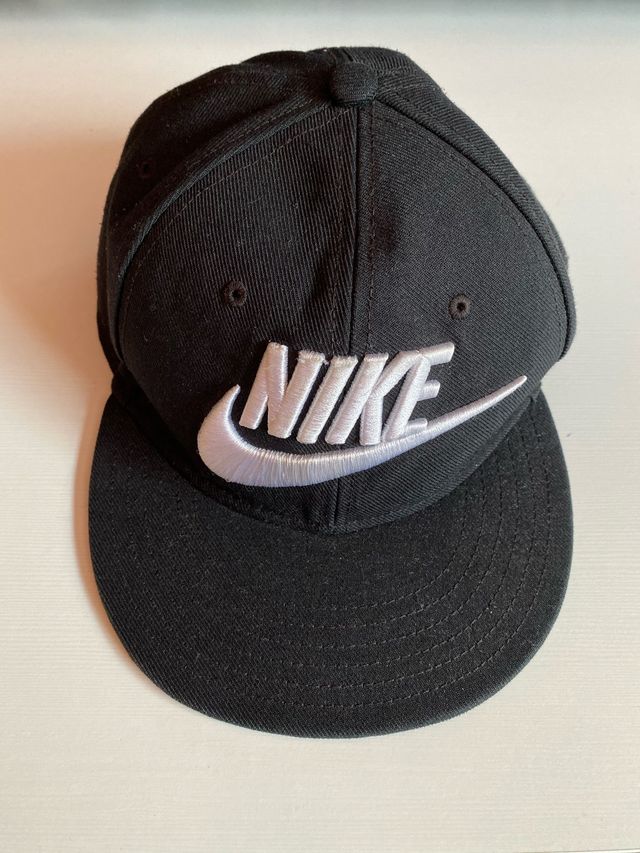 diseño profesional mejor precio super barato se compara con Gorra Nike de niño negra y blanca. de segunda mano por 12 € en ... diseño profesional mejor precio super barato se compara con Gorra Nike de niño negra y blanca. de segunda mano por 12 € en ...