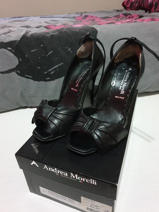 Zapatos ANDREA MORELLI 100% piel de segunda mano por 15 EUR en Badalona en  WALLAPOP