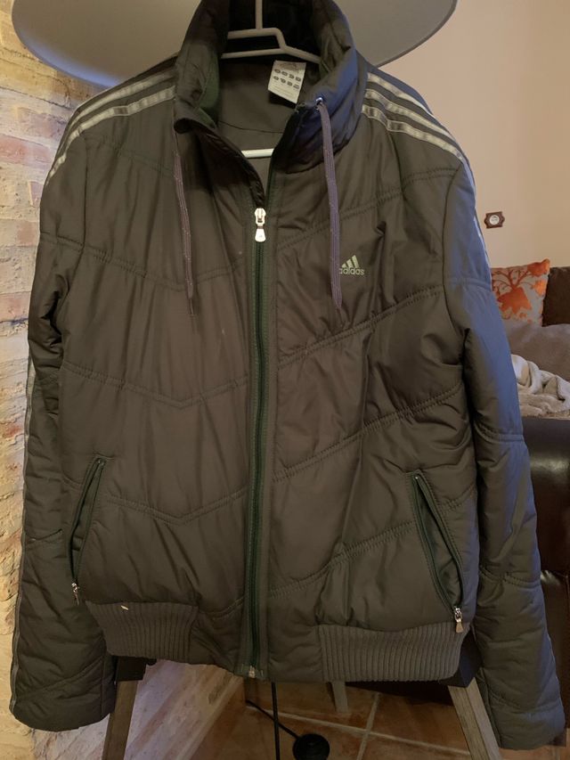 Cazadora de deporte de chica