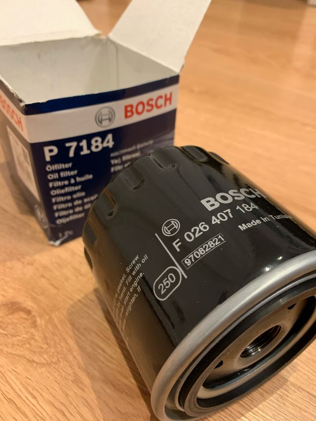 Filtro aceite coche marca Bosch F026407184 Renault