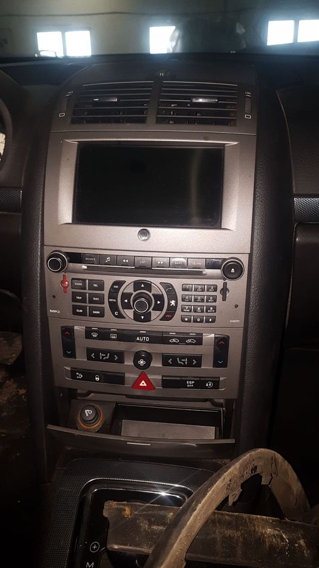Pantalla/Radio/Climatizador PEUGEOT