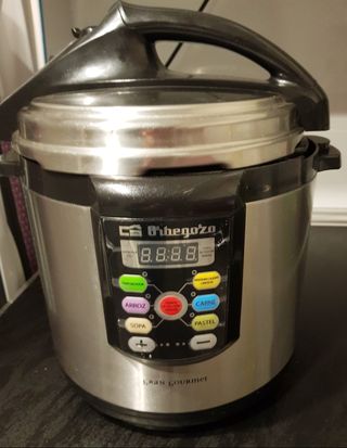 Olla a presión eléctrica de segunda mano por 50 € en Madrid Olla a presión eléctrica de segunda mano por 50 € en Madrid