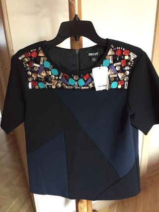 Top DKNY original con etiqueta Corte Ingles NUEVO de segunda mano por 22  EUR en Madrid en WALLAPOP