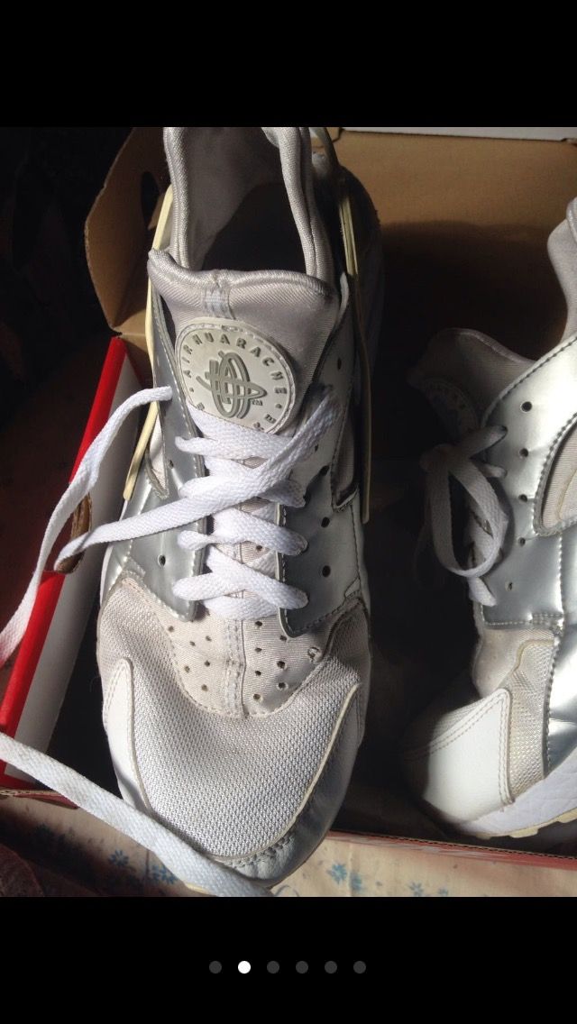 Noche Desilusión Aparecer Zapatillas deportivas Nike Air Huarache OFERTA de segunda mano por 45 € en Madrid en WALLAPOP Noche Desilusión Aparecer Zapatillas deportivas Nike Air Huarache OFERTA de segunda mano por 45 € en Madrid en WALLAPOP