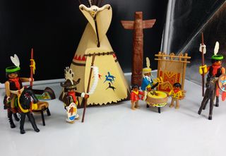 Playmobil Oeste Lote Familia Indios Nativos 3 de segunda mano por 29,9 € en Madrid en WALLAPOP