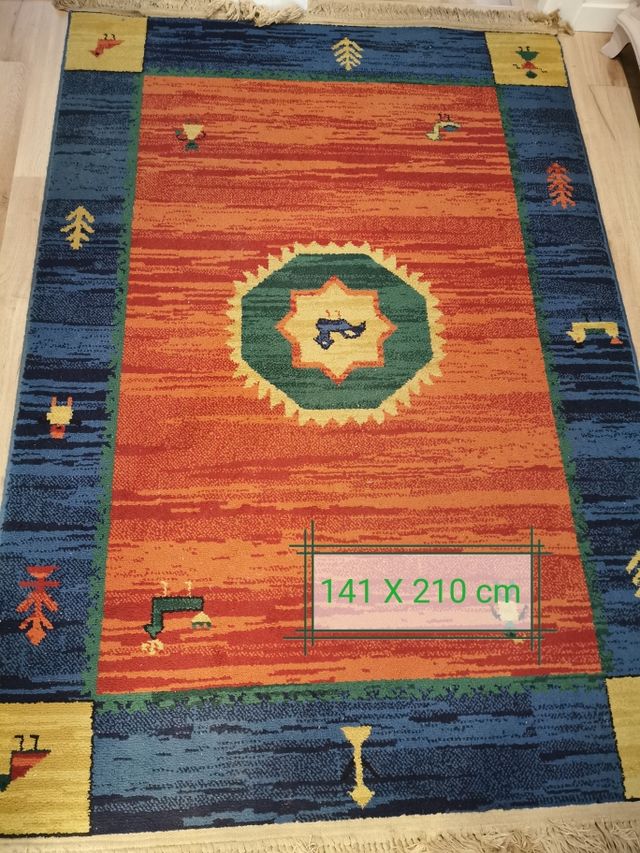 alfombra lana. Las medidas están en la foto