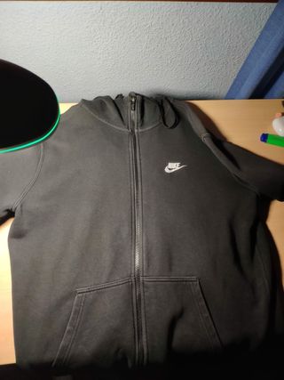 Chaqueta Nike de segunda mano por 45 € en Murcia en WALLAPOP Chaqueta de segunda mano en La Condomina en WALLAPOP