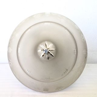 Antigua lámpara de techo modernista