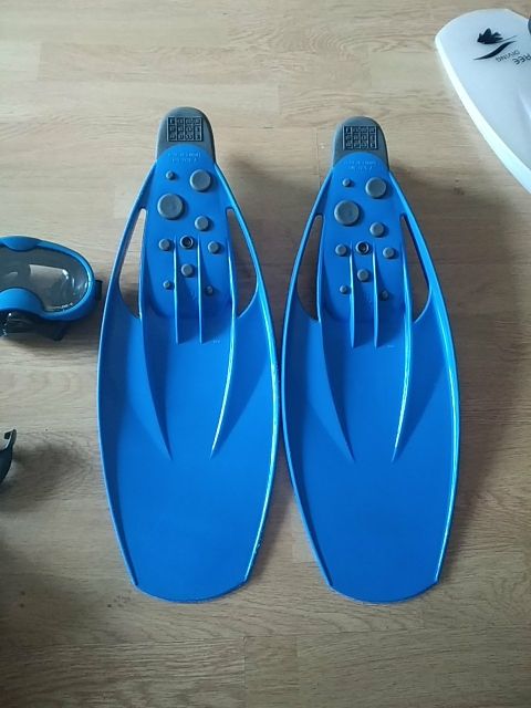 Juego de aletas tubo y gafas talla 37 38