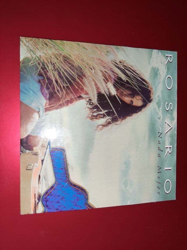 single Rosario flores