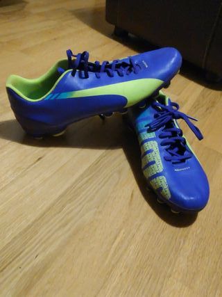 botas de futbol gucci