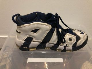 nike uptempo 90
