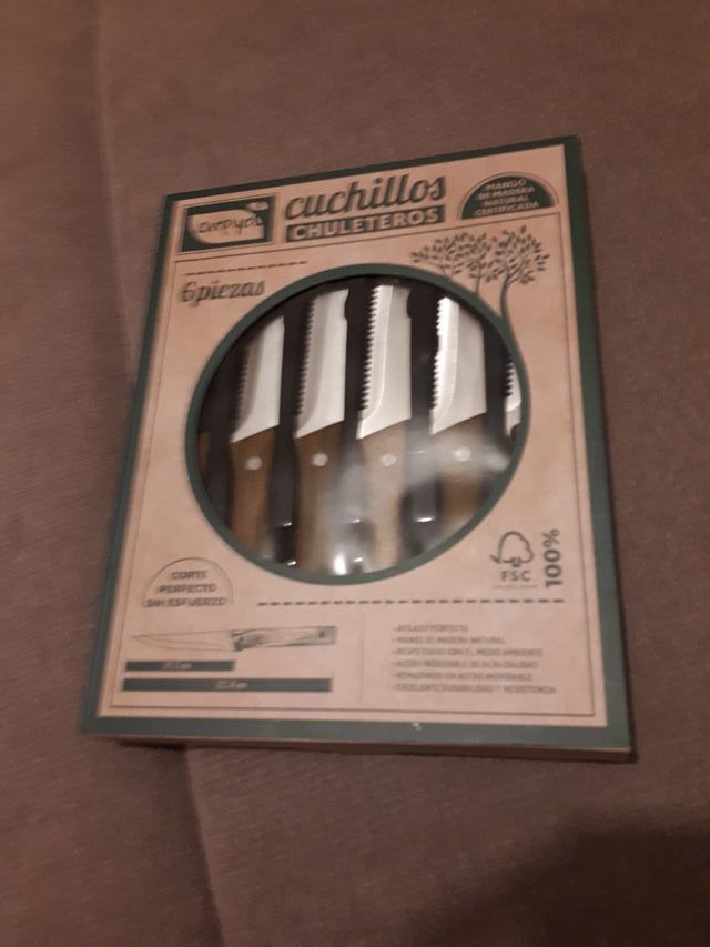 6 cuchillos ( a estrenar )