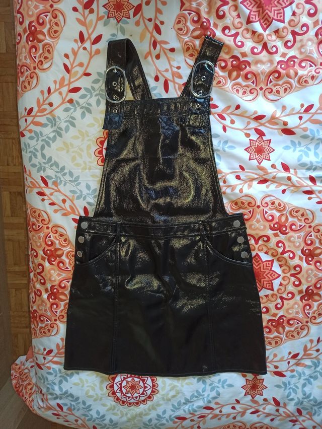 Pichi vinilo negro Mango