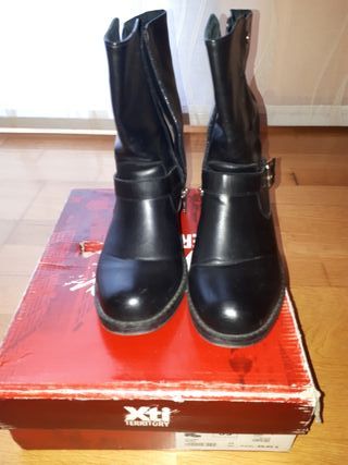 Botines Xti de segunda mano por 15 EUR en Santa Perpètua de Mogoda en  WALLAPOP