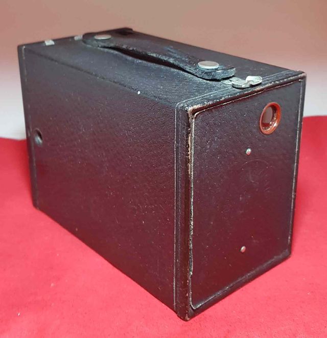 391-CAMARA KODAK Nº 2 BROWNIE MODEL F