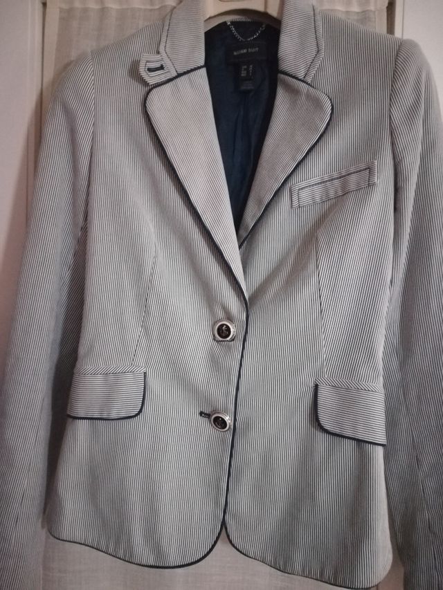 Chaqueta rayas azul marino y blanca