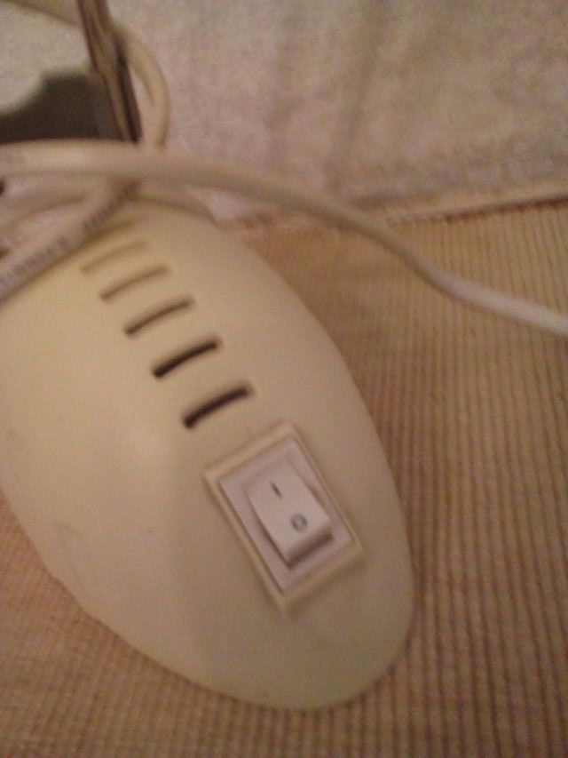 Lámpara de mesa telescópica.