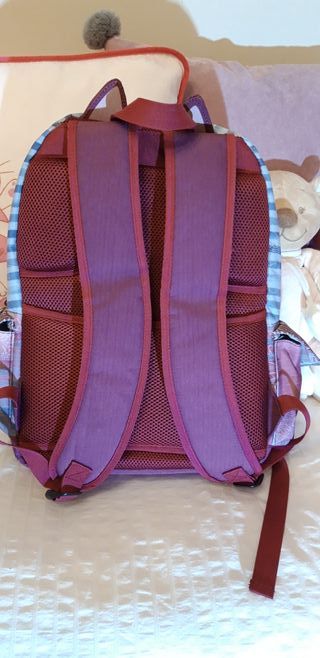 Mochila escolar Ninette de segunda mano por 15 EUR en Cáceres en WALLAPOP