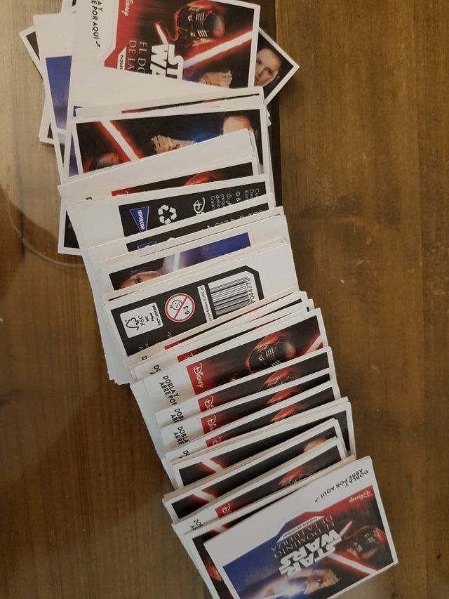 153 sobres de cromos Star Wars