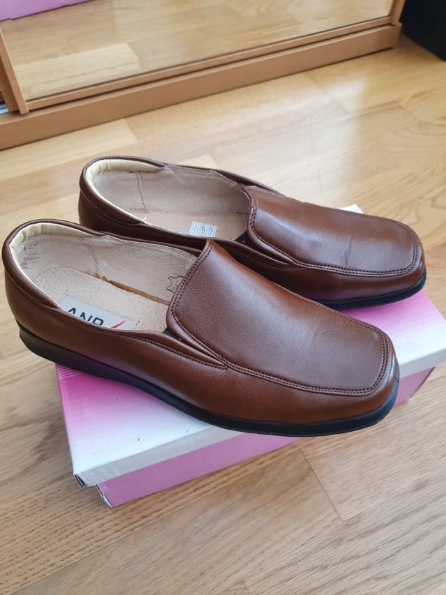 Zapatos marrones señora n°38 nuevos