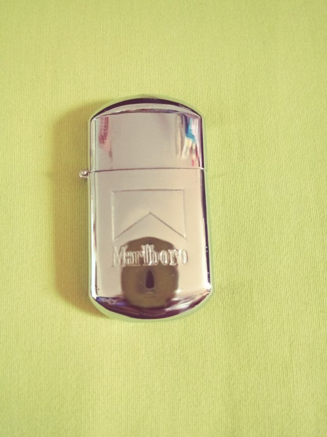 Mechero Marlboro