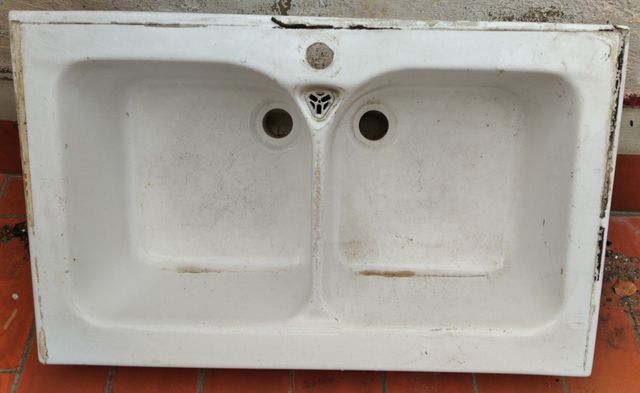 FREGADERO ANTIGUO DE COCINA de segunda mano por 85 € en Vilanova i la
