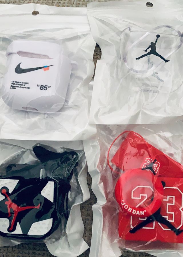 Custodie Apple AirPods 1/2/Pro 100 NUOVI modelli