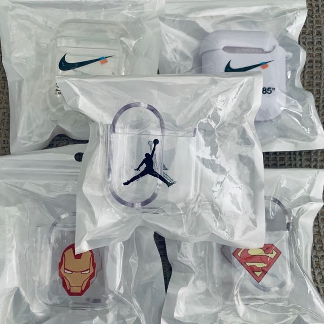 Custodie Apple AirPods 1/2/Pro 100 NUOVI modelli