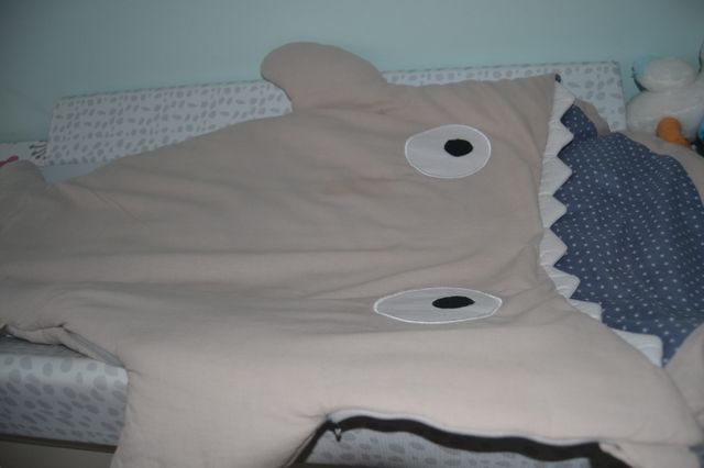 Saco tiburón bebé Baby Bites