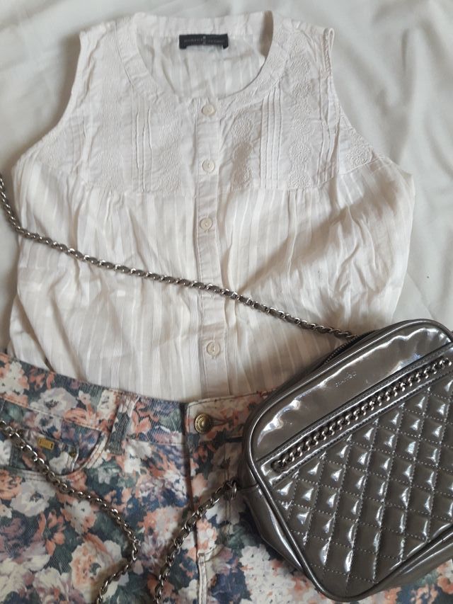 Blusa bordada ROBERTO VERINO color crudo botones