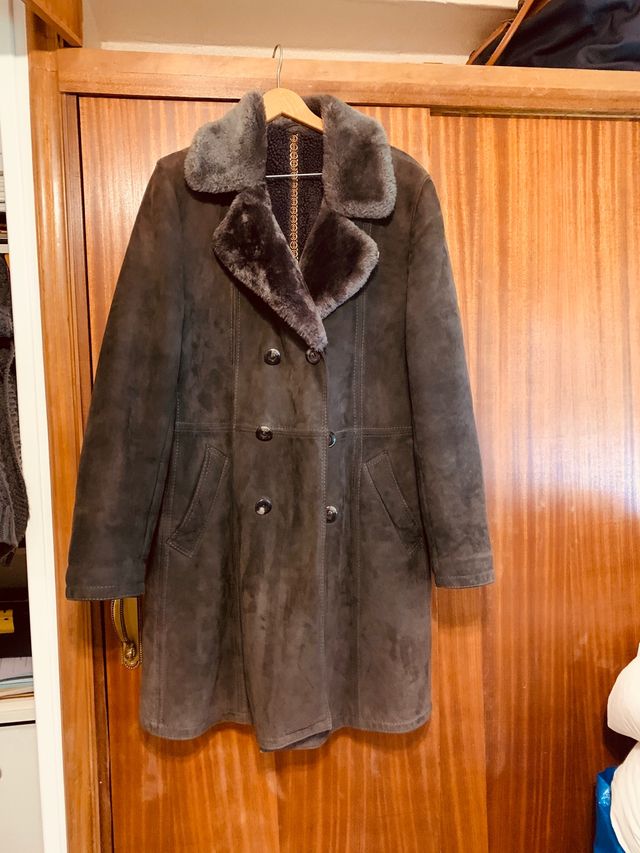 Abrigo borrego y polipiel marrón talla M