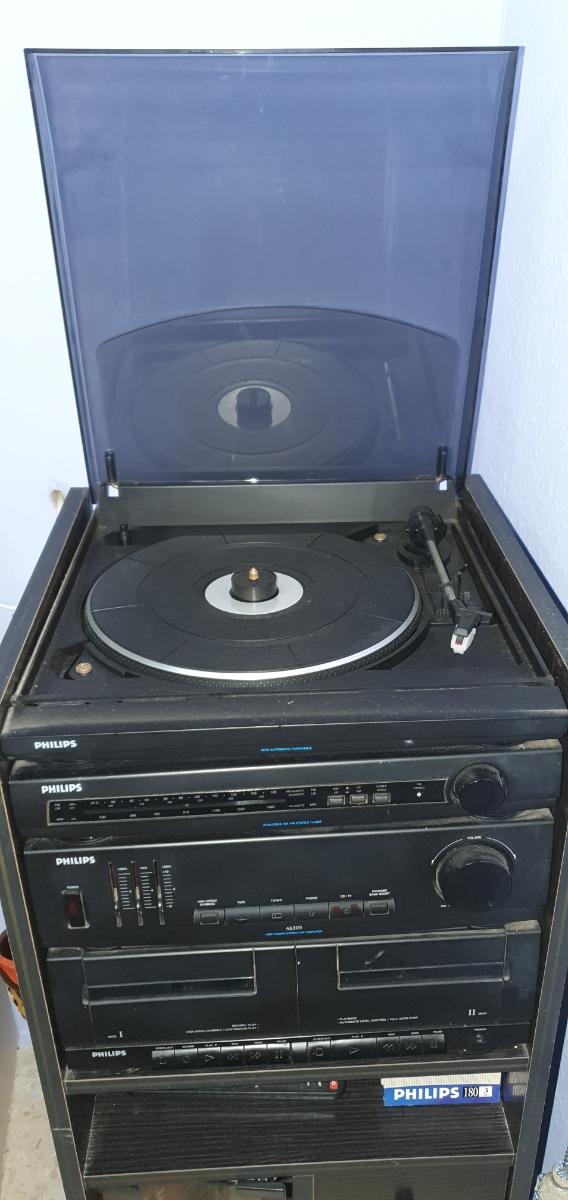 Equipo De Musica Antiguos Con Tocadisco