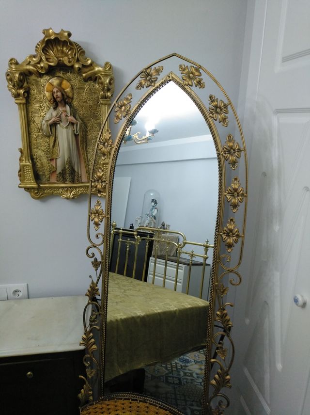 Precioso espejo.