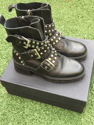 Botines negros con hebillas Zara de segunda mano – it.closet