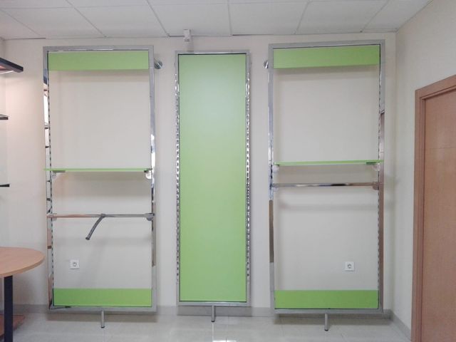 Estanterías ideal para escaparate o interior.