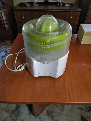 Exprimidor Eléctrico de segunda mano en Valladolid en WALLAPOP Exprimidor de segunda mano en Valladolid en WALLAPOP