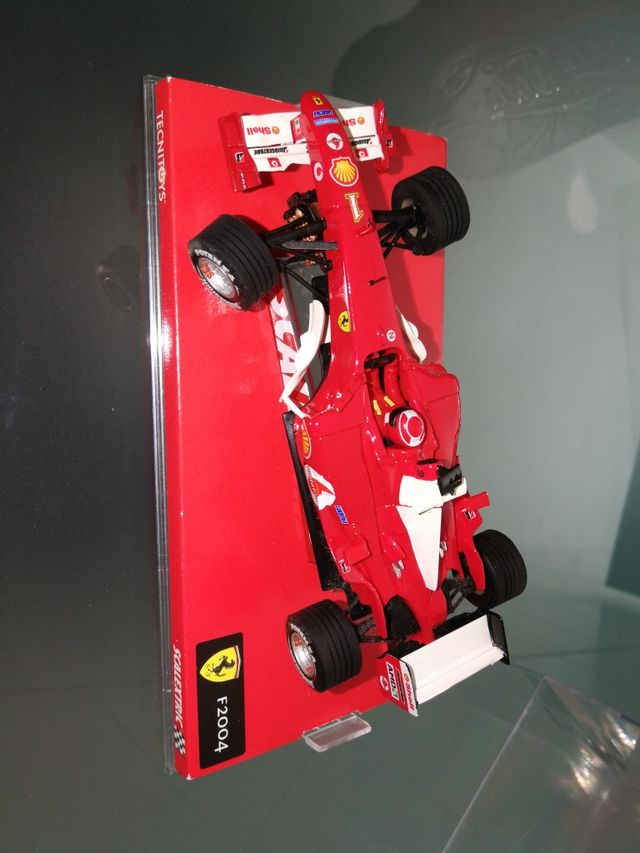 coche scalextric Ferrari 2004