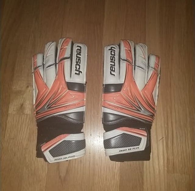 GUANTES DE PORTERO DE FÚTBOL
