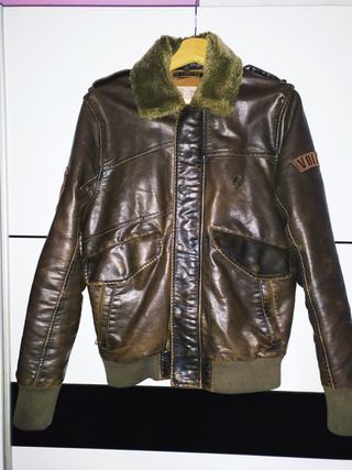 Chaqueta para hombre cuero de segunda mano en Gijón en WALLAPOP Chaqueta de cuero (hombre) de segunda mano por 50 € en