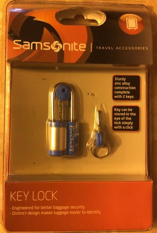 Candado para maleta Samsonite de segunda mano por 7 EUR en Alicante en  WALLAPOP