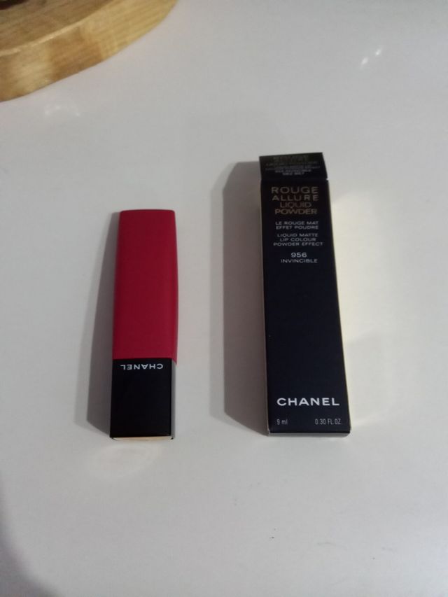 caja 5 barras de labios de Chanel