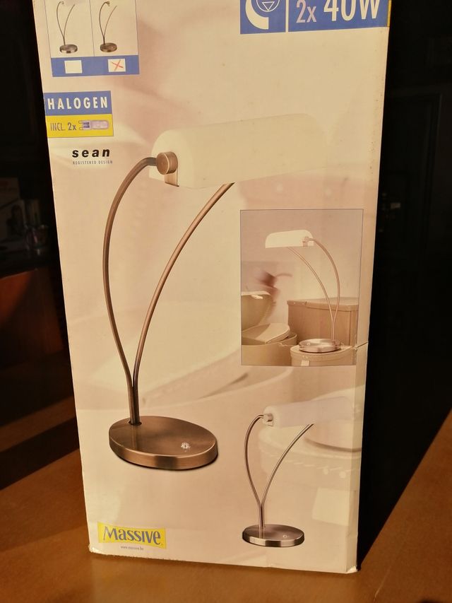 Lámpara sobremesa con bombillas LED