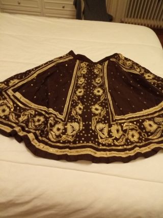 Falda de segunda mano por 6 € en Segovia en WALLAPOP Falda marrón de segunda mano en Segovia en WALLAPOP