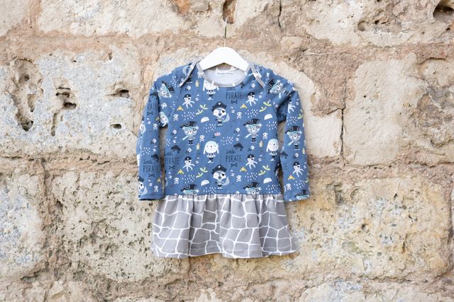 Vestido de piratas animales, 2 años. Nuevo