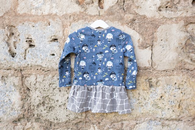 Vestido de piratas animales, 2 años. Nuevo